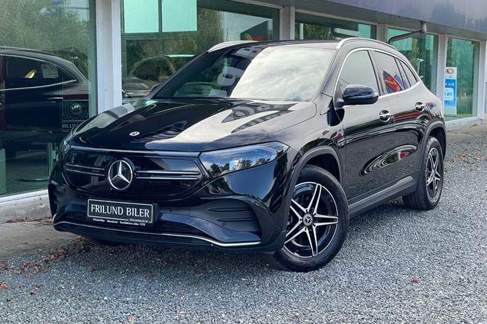 Sort Mercedes EQA250+ fra 2023 set udefra