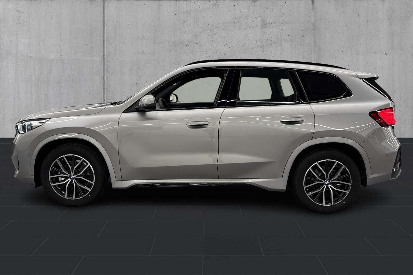 BMW iX1 eDrive20 M-Sport