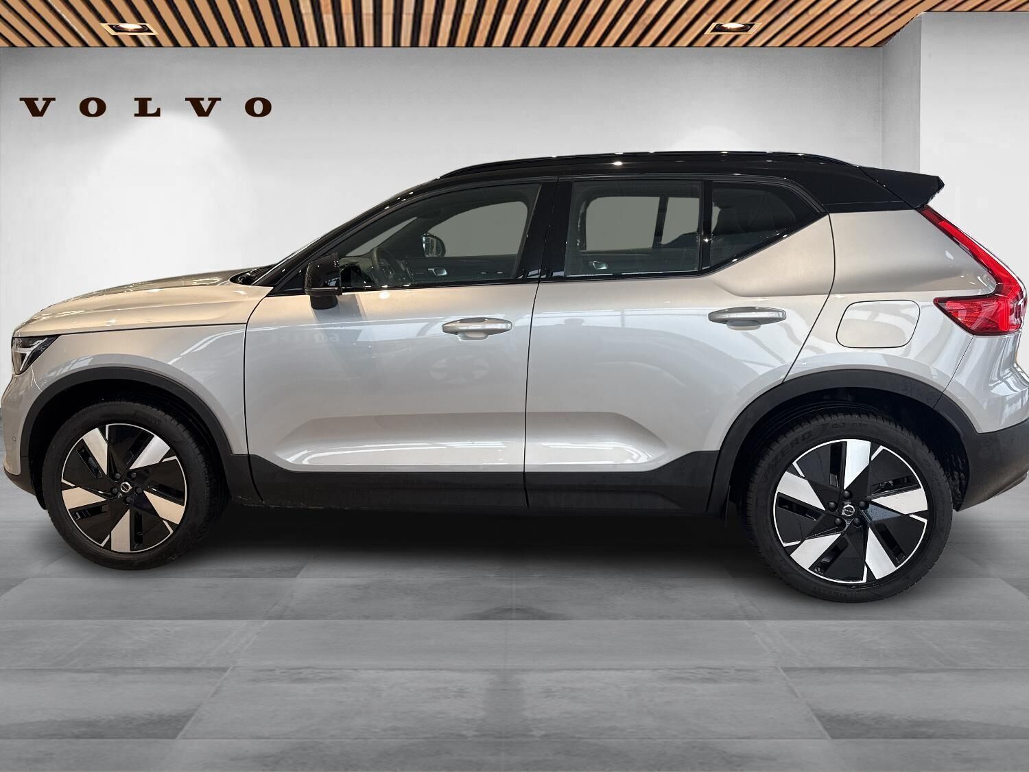 Volvo EX40 Extended Range Ultra