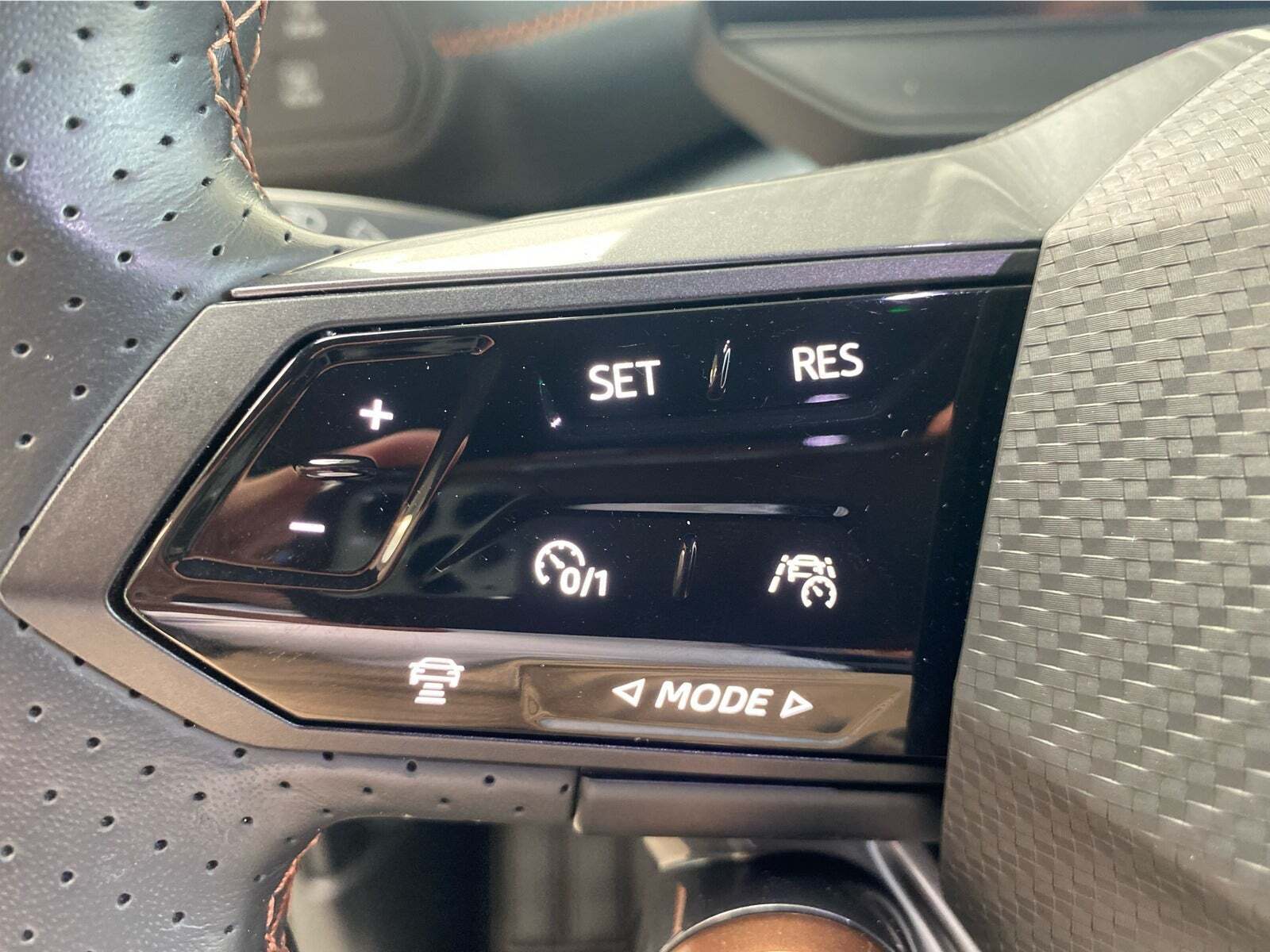 Sølv Cupra Born fra 2023