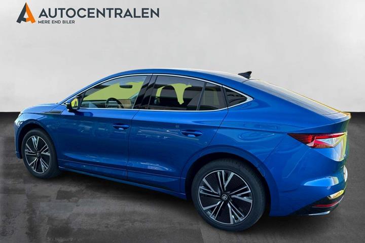 Blå Skoda Enyaq fra 2025