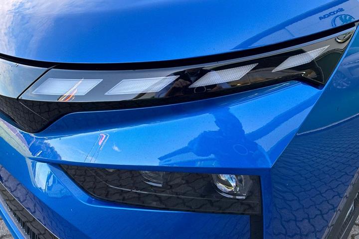 Blå Skoda Enyaq fra 2025