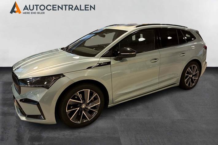 Grøn Skoda Enyaq fra 2022 set udefra
