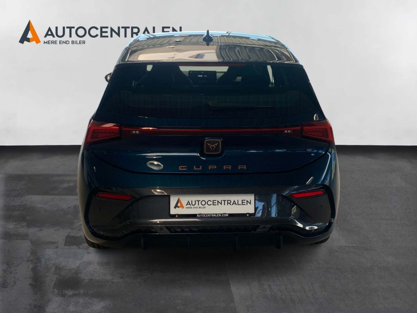 Cupra Born 77 e-Boost Dinamica Pack High