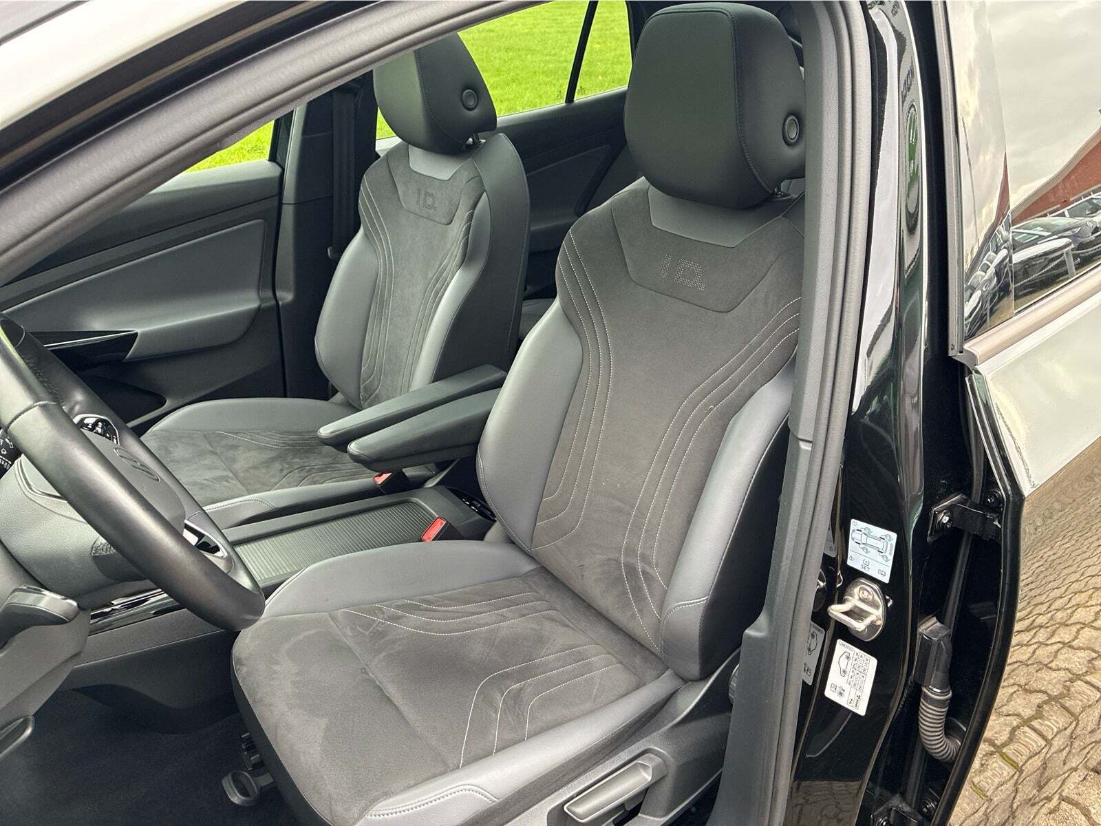 Sort VW ID.5 fra 2023