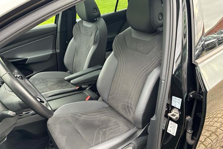 Sort VW ID.5 fra 2023