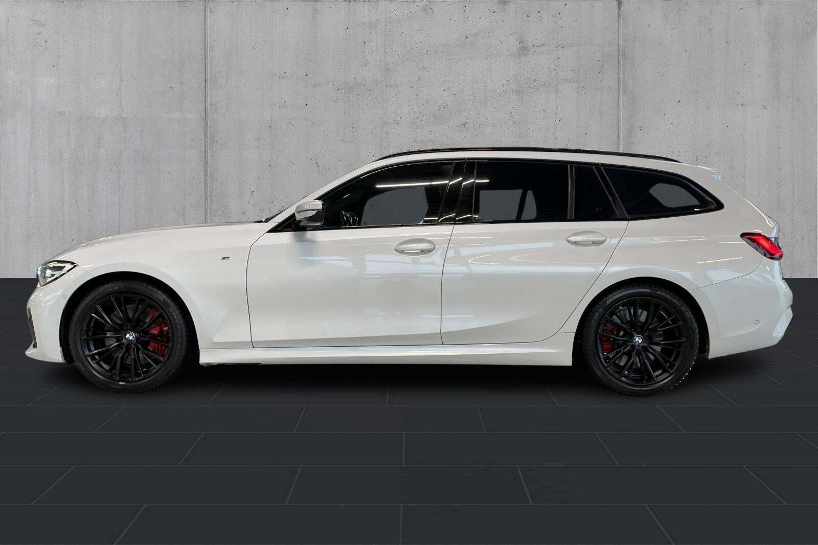 BMW 330i 2,0 Touring M-Sport aut.