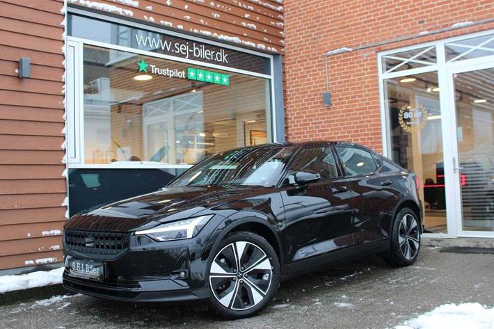 Sort Polestar 2 fra 2022 set udefra