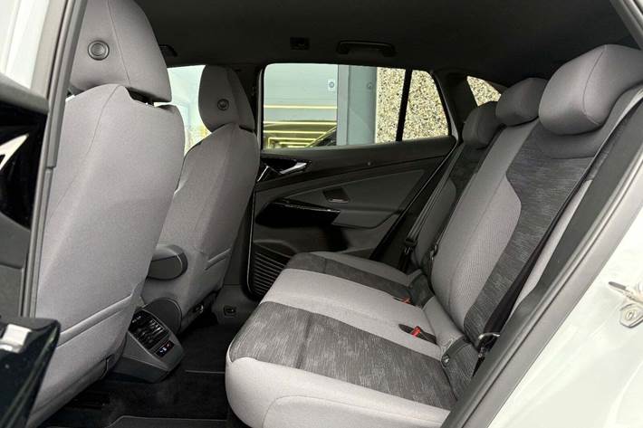 Hvid VW ID.4 fra 2025