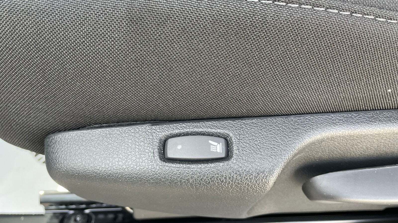 Hvid Renault Trafic fra 2025