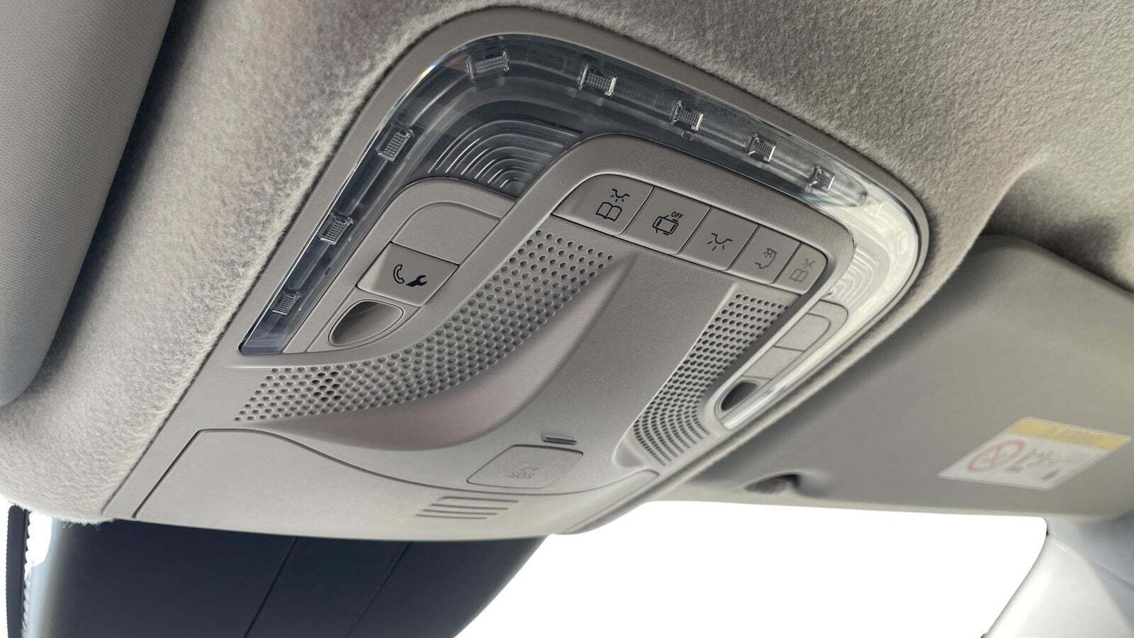 Hvid Mercedes Vito 114 fra 2022