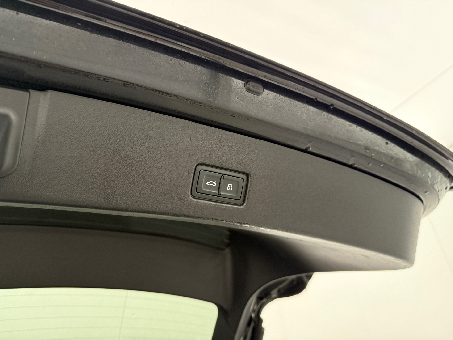 Sort Audi Q4 fra 2023