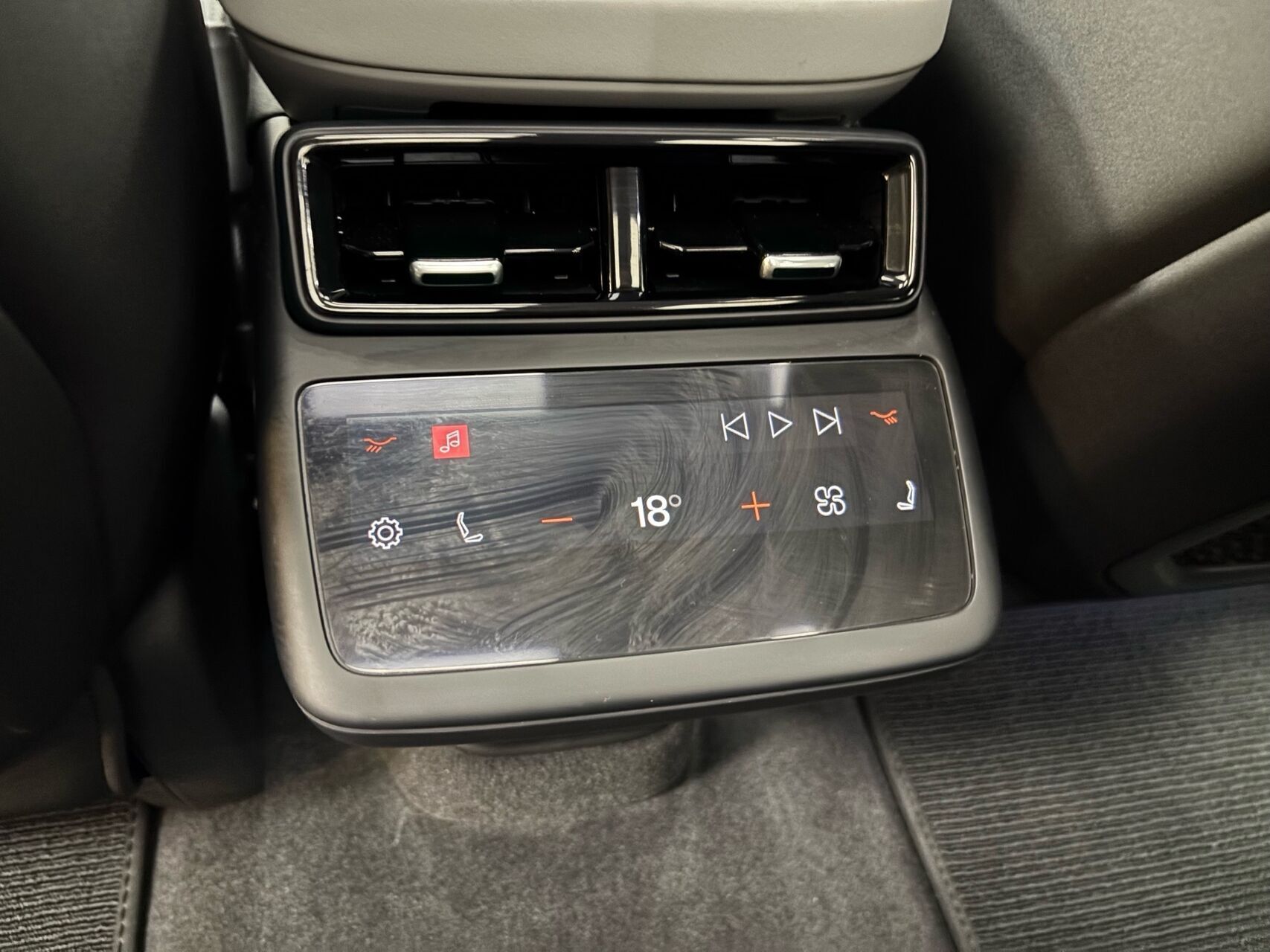 undefined Polestar 4 fra 2025