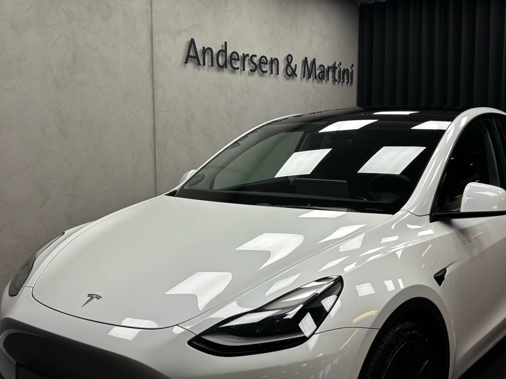 Tesla Model Y EL Performance AWD 534HK 5d Aut.