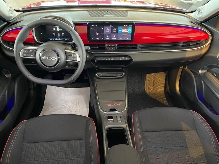 Fiat 600e EL RED 156HK 5d Aut.