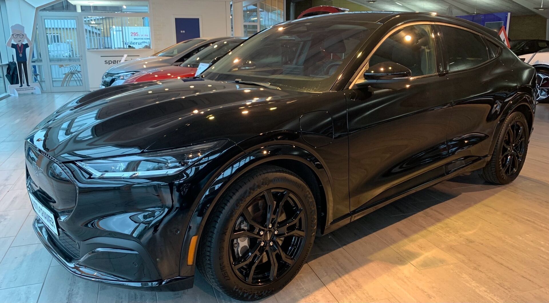 Ford Mustang Mach-E EL UR 294HK 5d Aut.