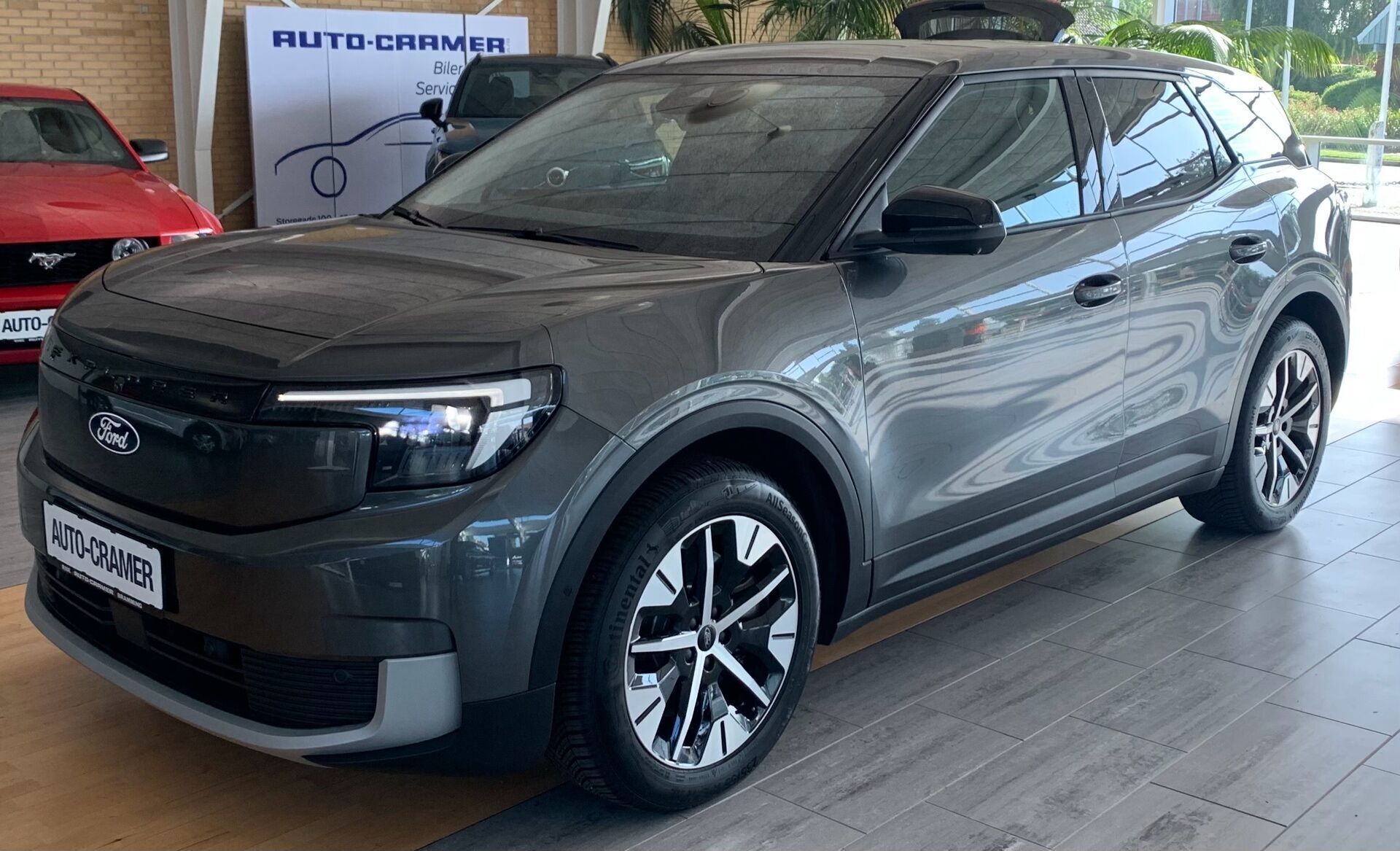 Ford Explorer EL UR Select RWD 286HK 5d Aut.