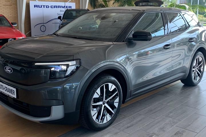 undefined Ford Explorer fra 2024 set udefra