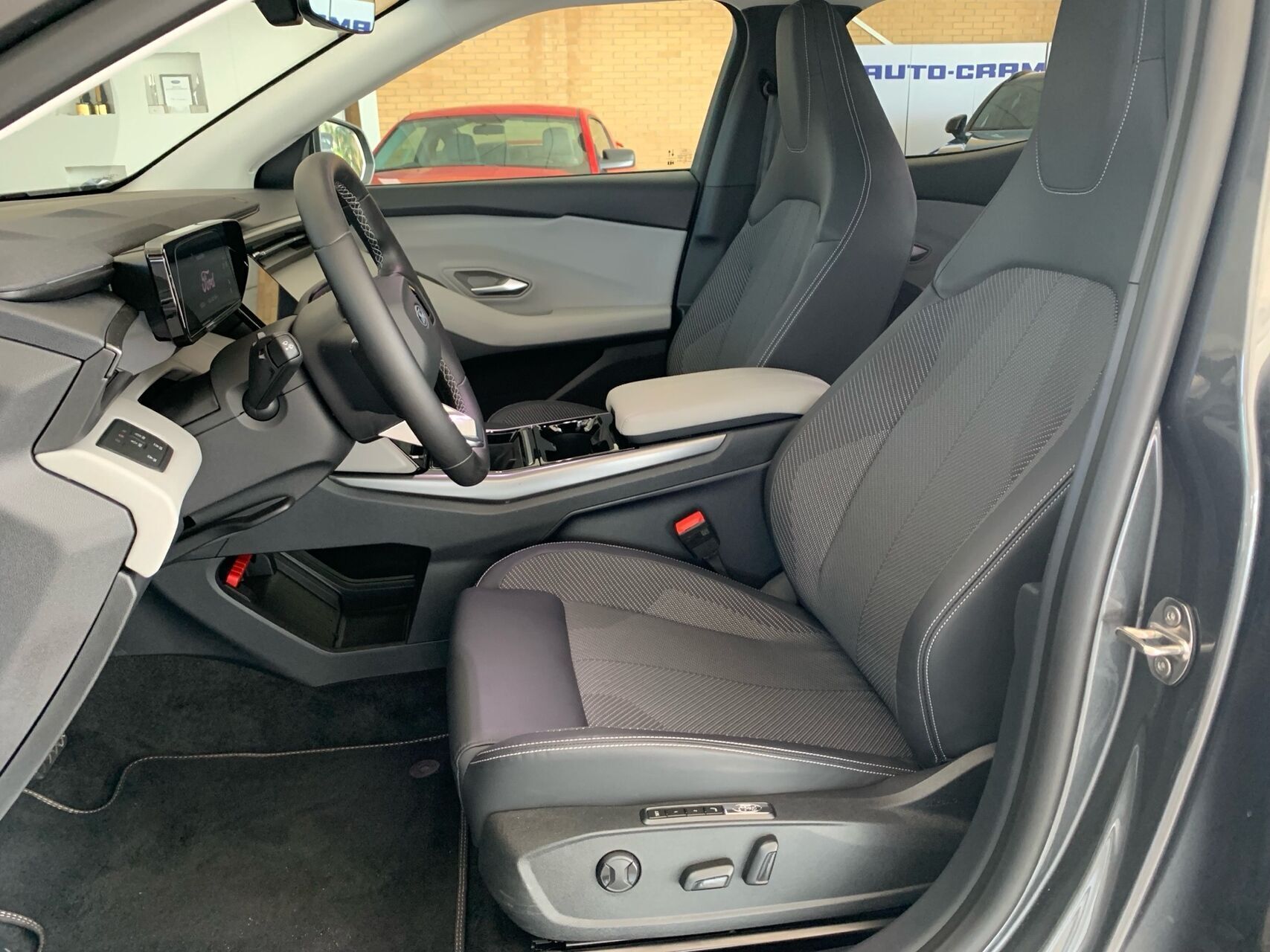 Ford Explorer EL UR Select RWD 286HK 5d Aut.