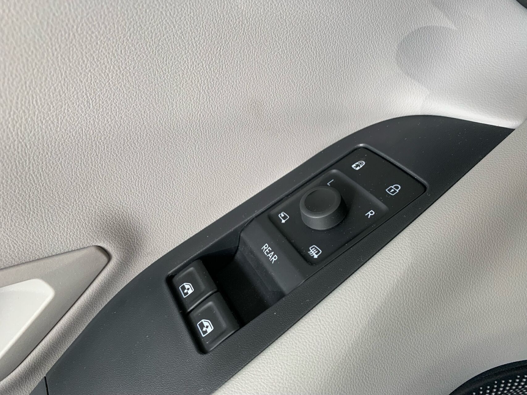 undefined Ford Explorer fra 2025