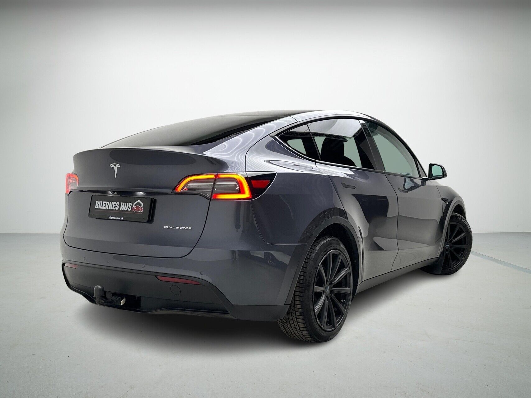 Tesla Model Y EL Long Range AWD 514HK 5d Aut.