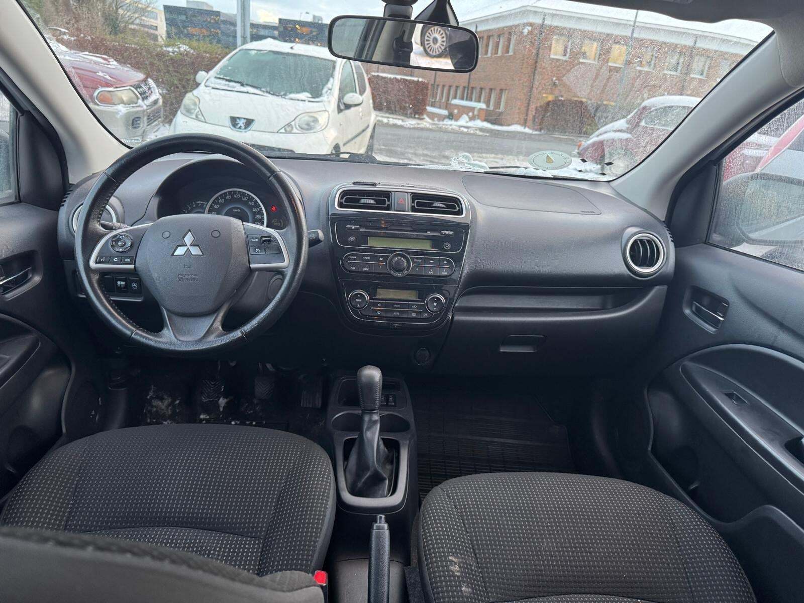 undefined Mitsubishi Space Star fra 2015