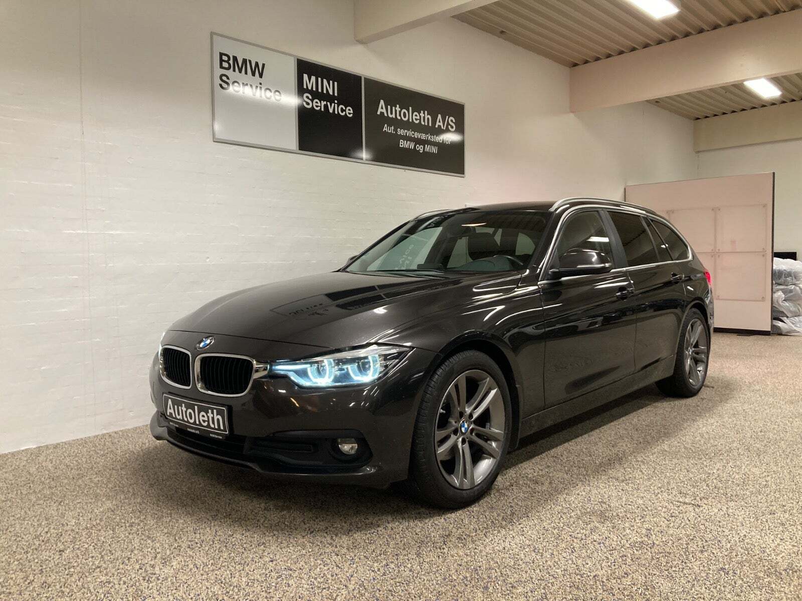 BMW 320d 2,0 Touring Advantage aut.