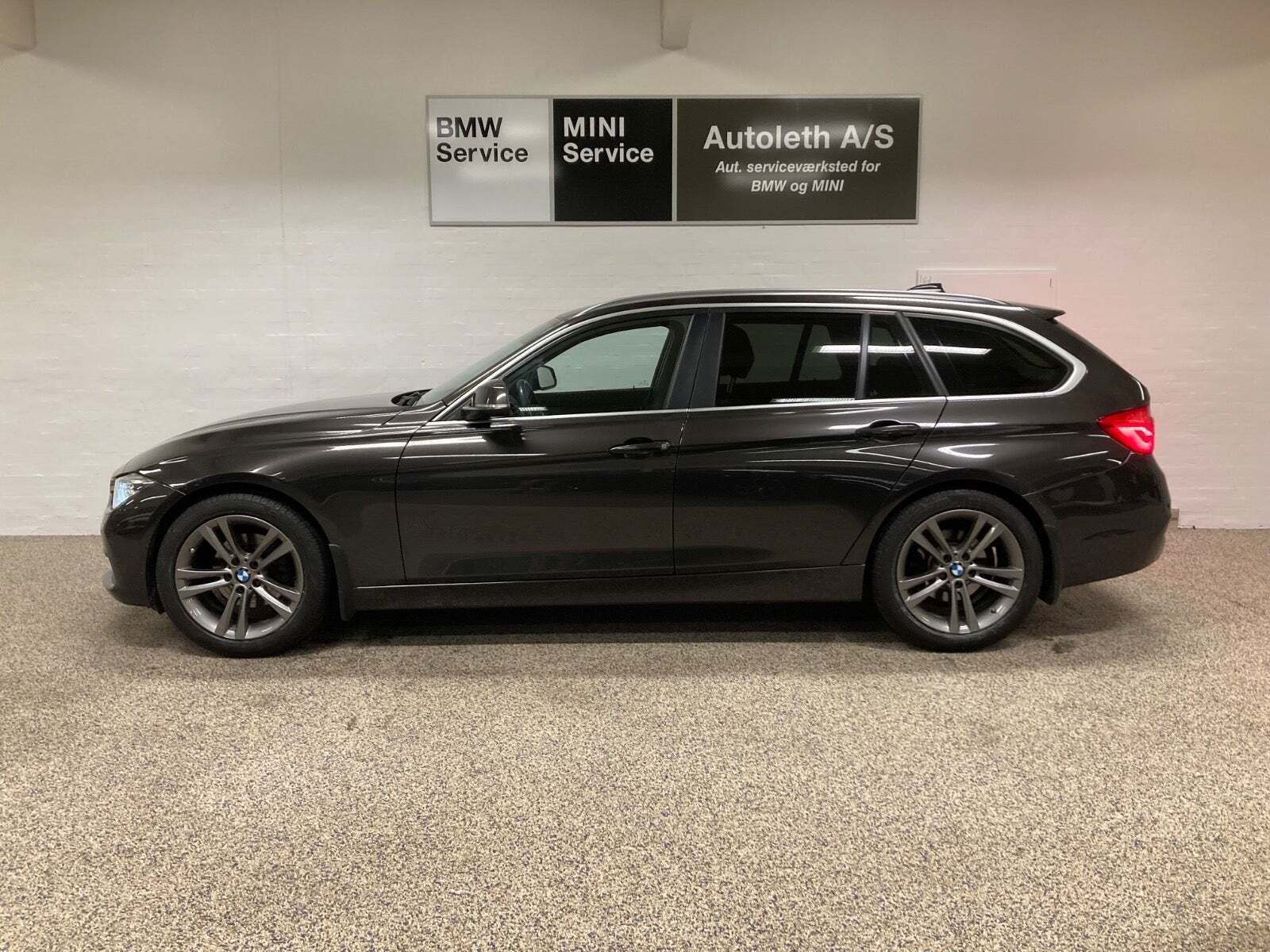 BMW 320d 2,0 Touring Advantage aut.