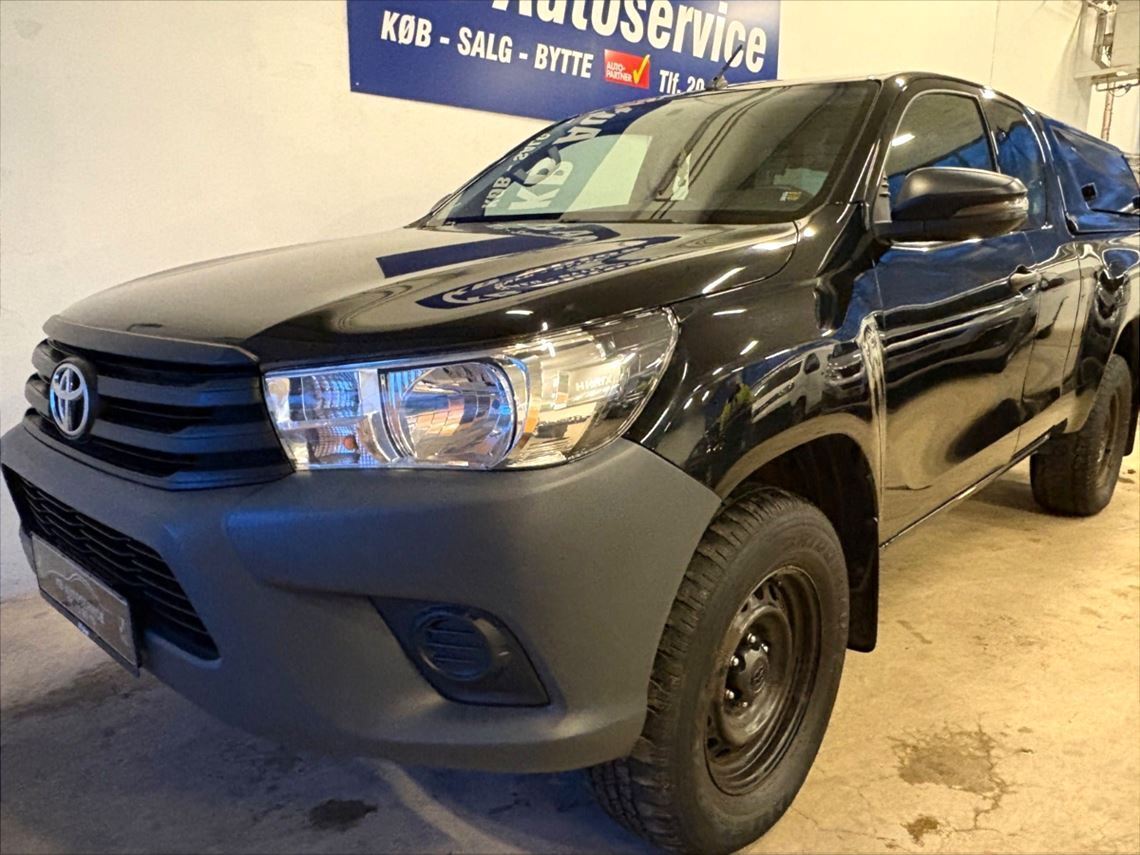 Toyota HiLux 2,4 D-4D 150 T2 Ex.Kab 4x4