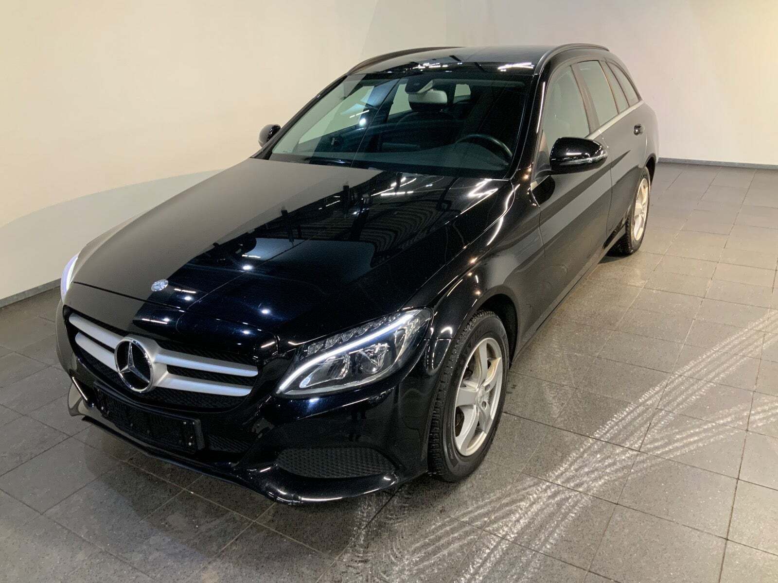 Mercedes C200 2,0 Business stc. aut.