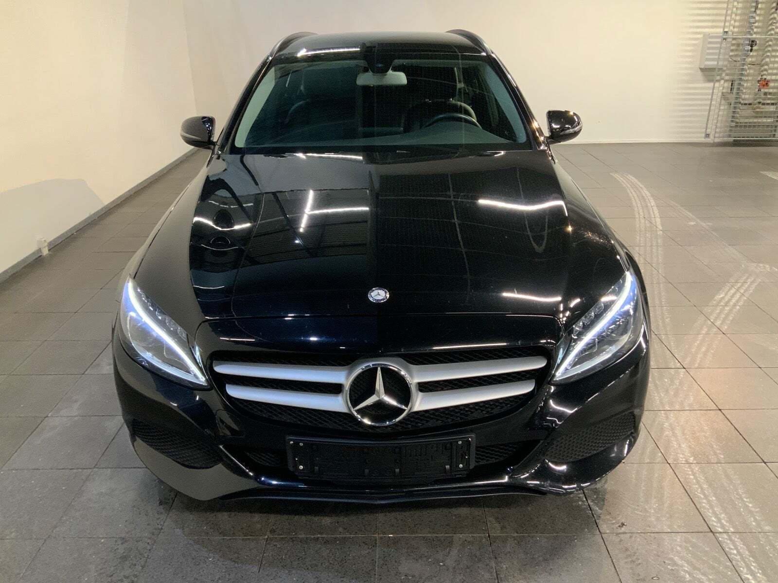 Mercedes C200 2,0 Business stc. aut.