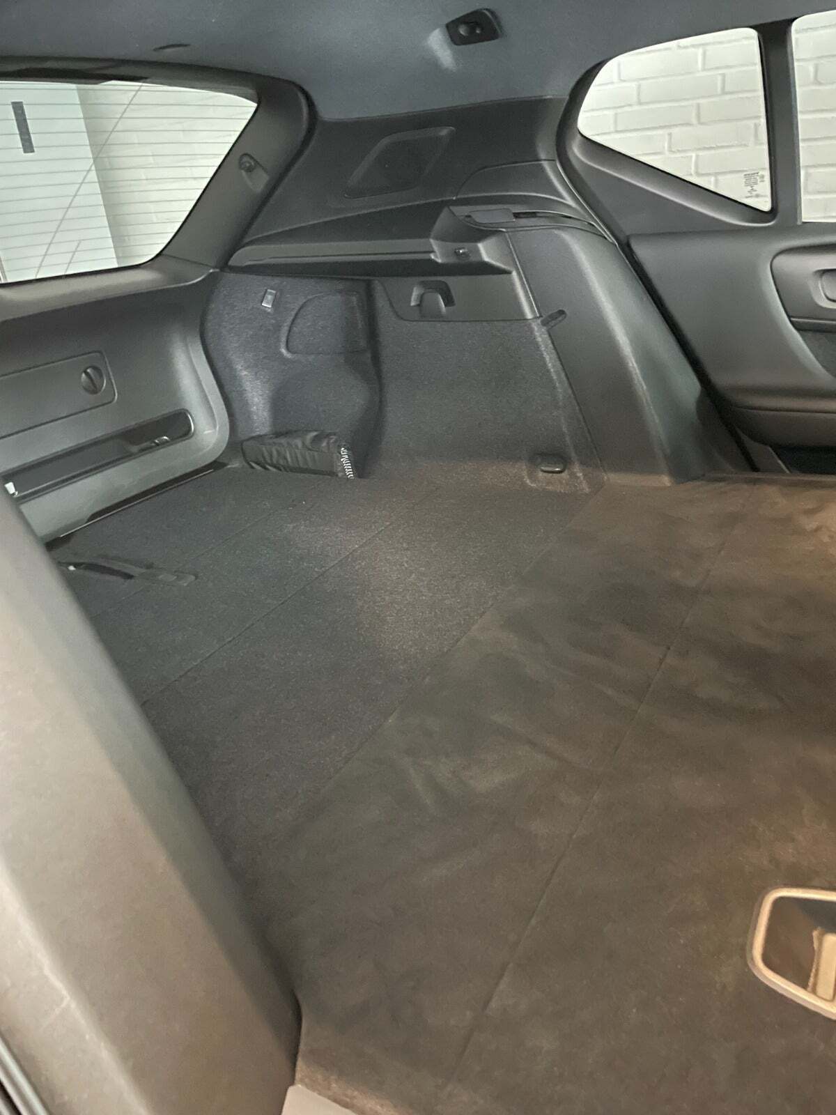 Sort Volvo XC40 fra 2019