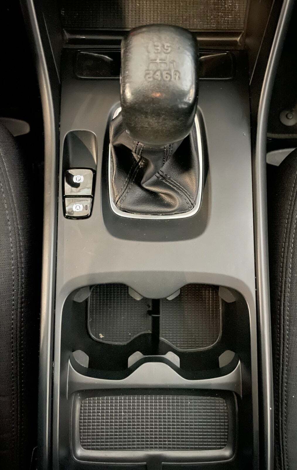 Volvo XC40 1,5 T3 156