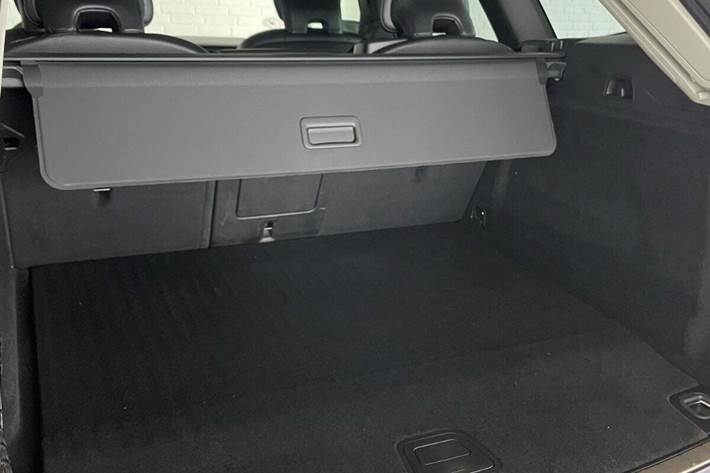 Sort Volvo XC60 fra 2022