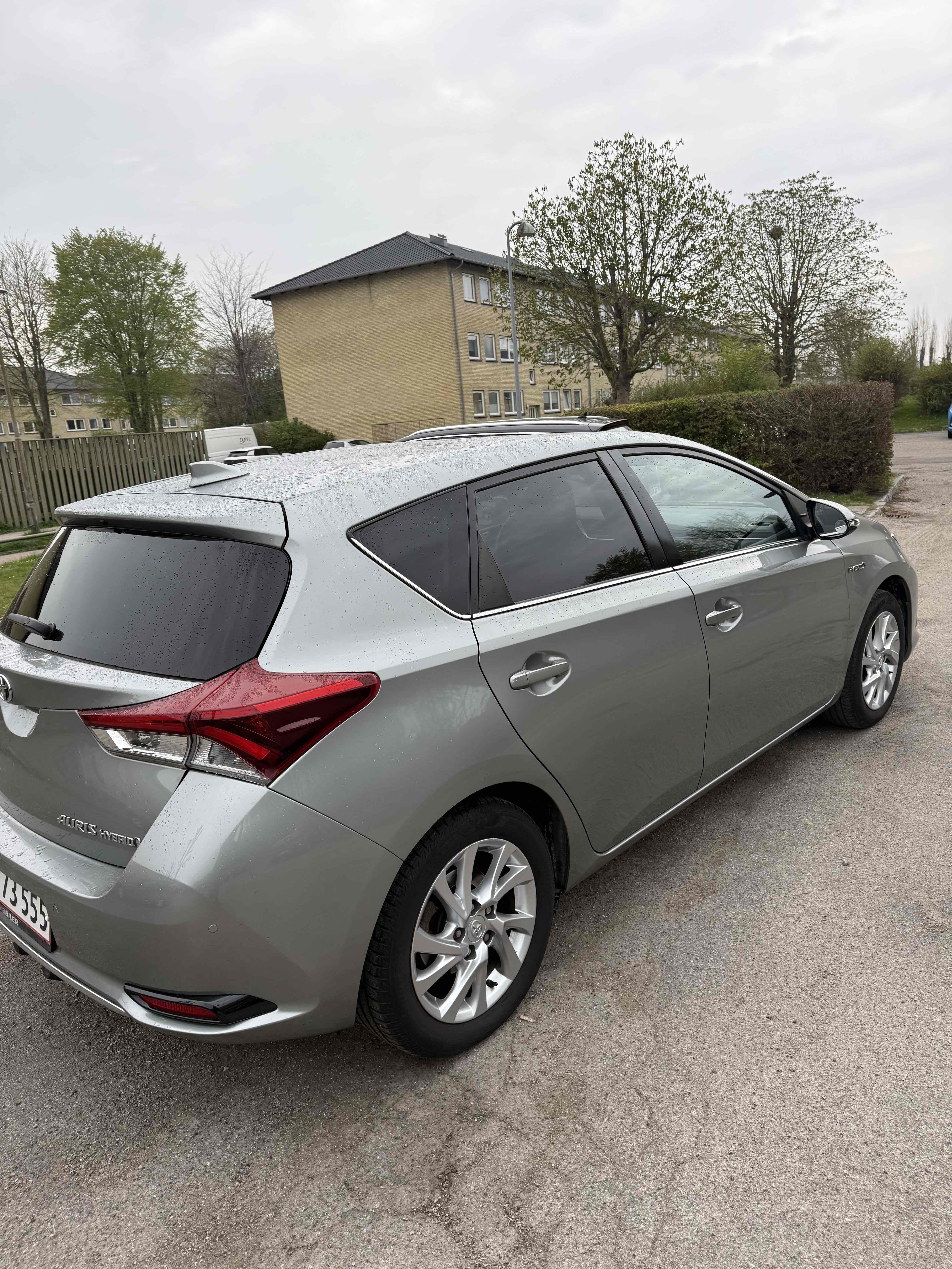 Toyota Auris 1,8  Hybrid Hatchback