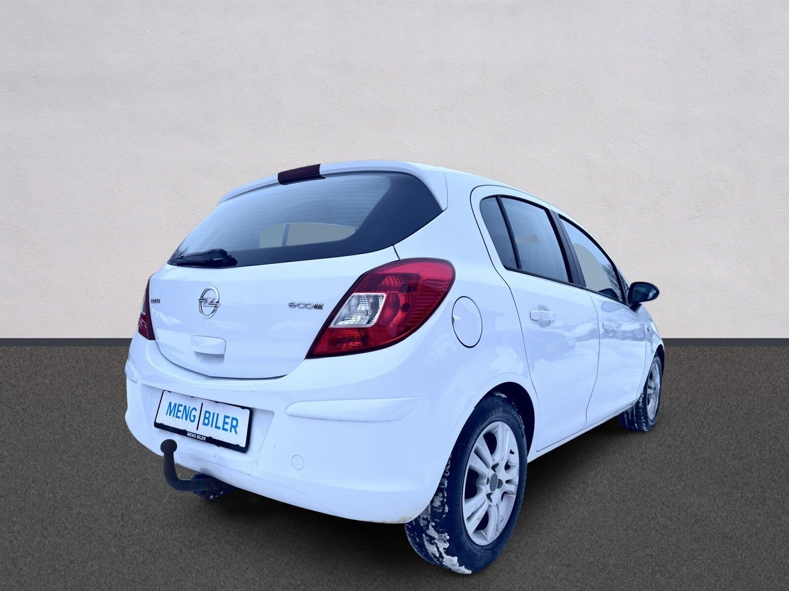 Hvid Opel Corsa fra 2014