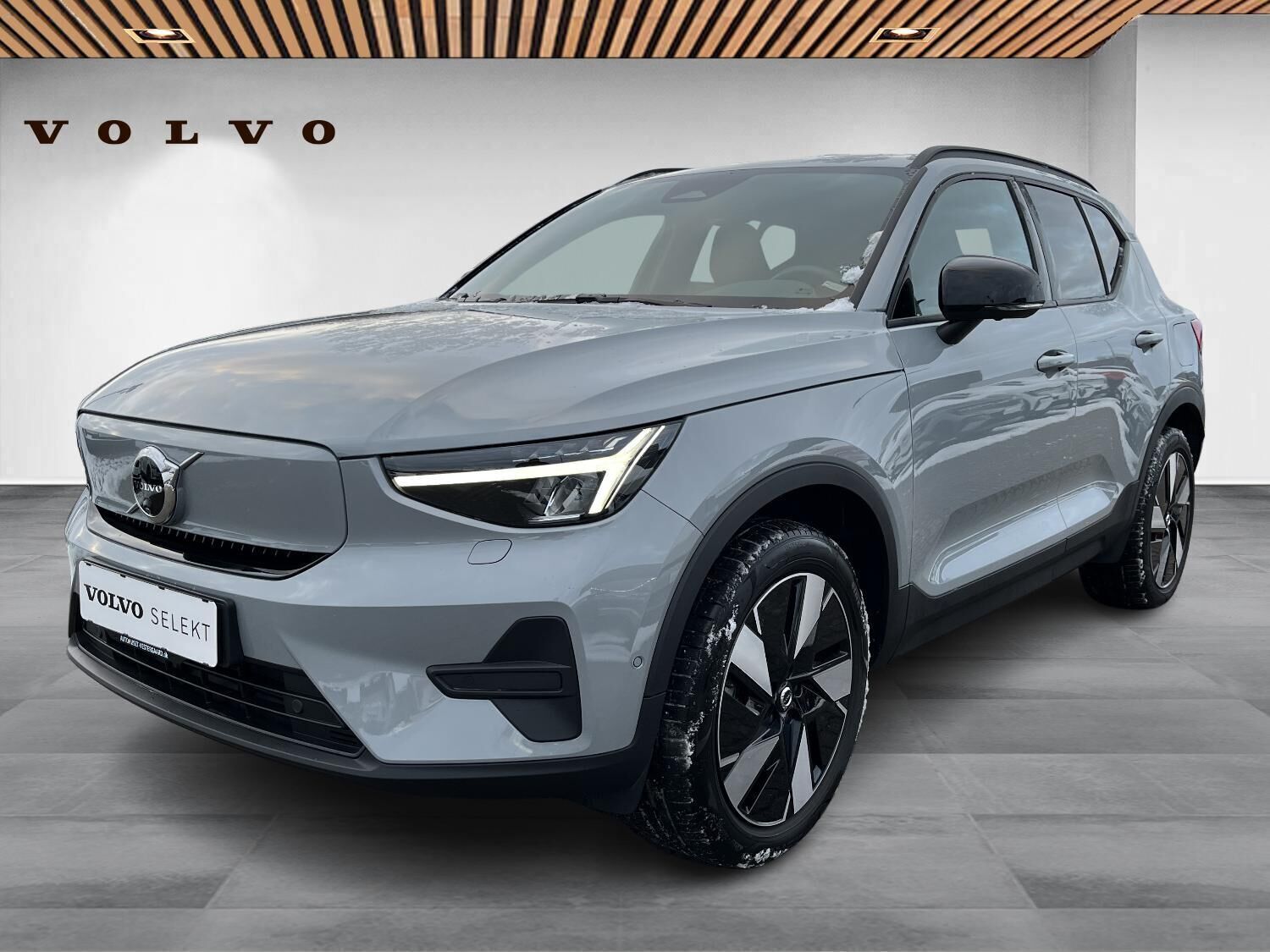 Volvo EX40 Extended Range Core