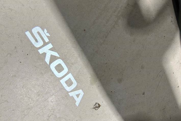 Blå Skoda Octavia fra 2021