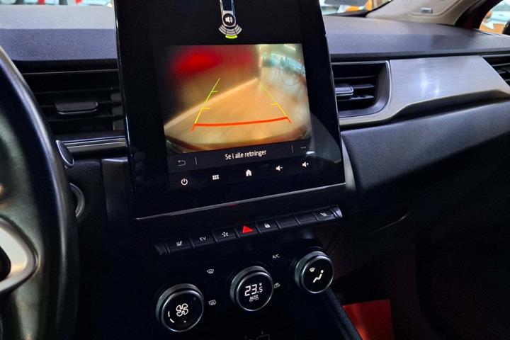 Rød Renault Captur fra 2021