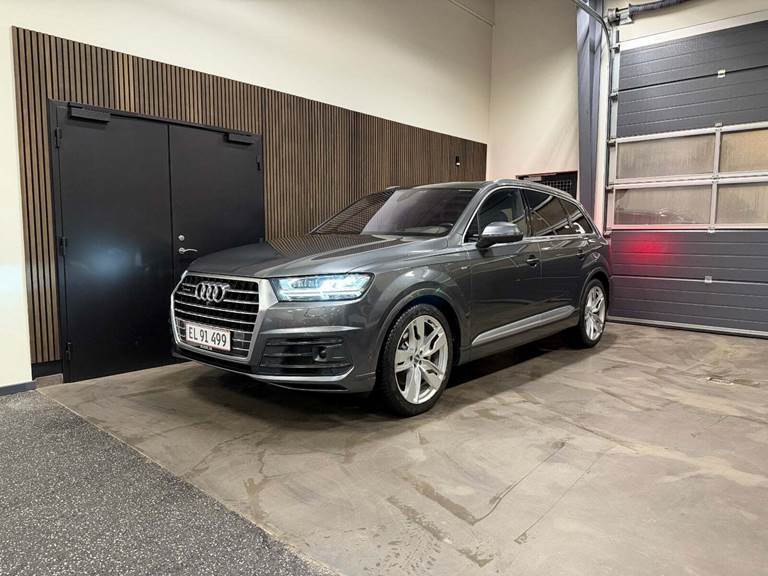 Audi Q7 3,0 TDi 272 S-line quattro Tiptr. 7prs