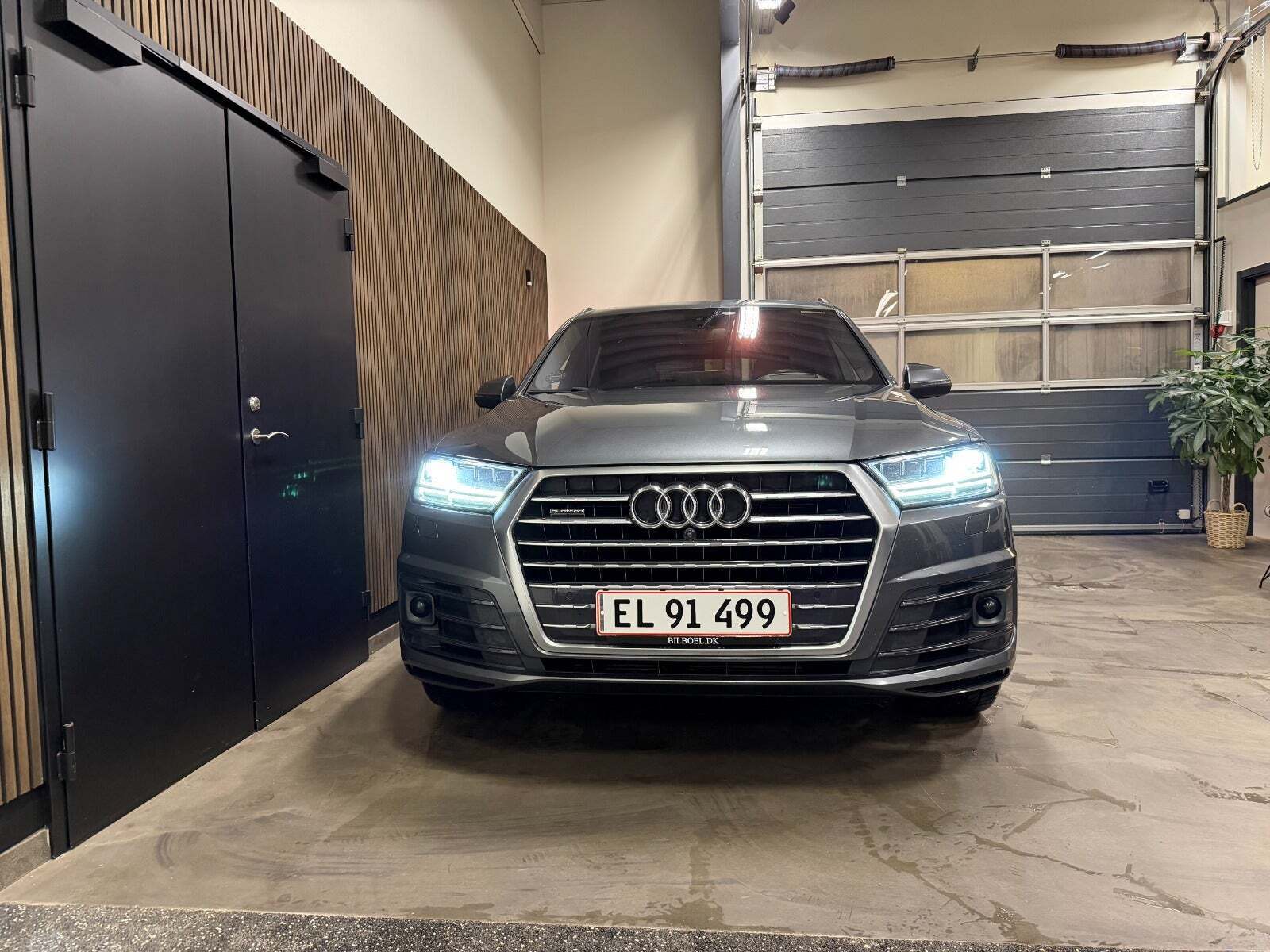 Audi Q7 3,0 TDi 272 S-line quattro Tiptr. 7prs