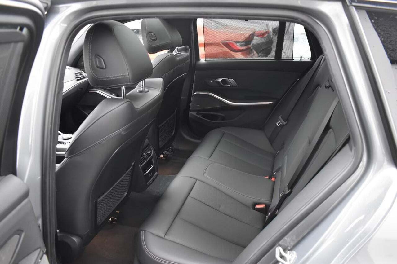 BMW 320i 2,0 Touring M-Sport aut.