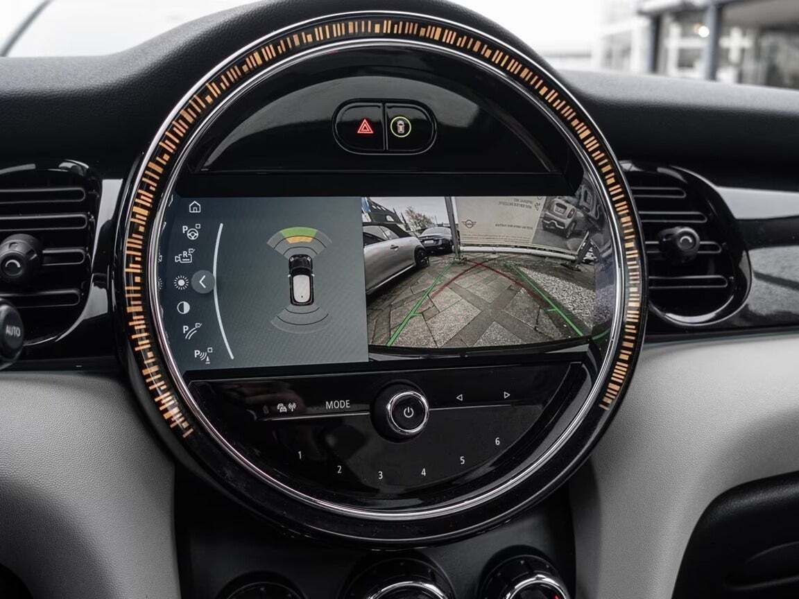 Sort Mini Cooper SE fra 2021