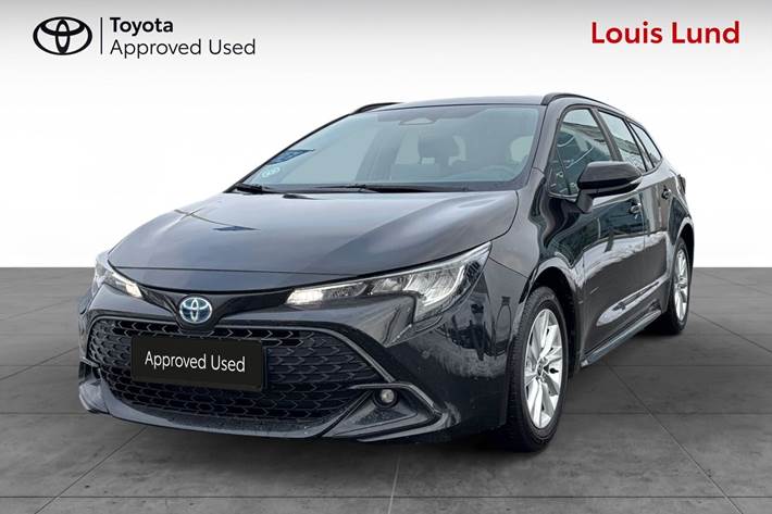 Sort Toyota Corolla fra 2025 set udefra