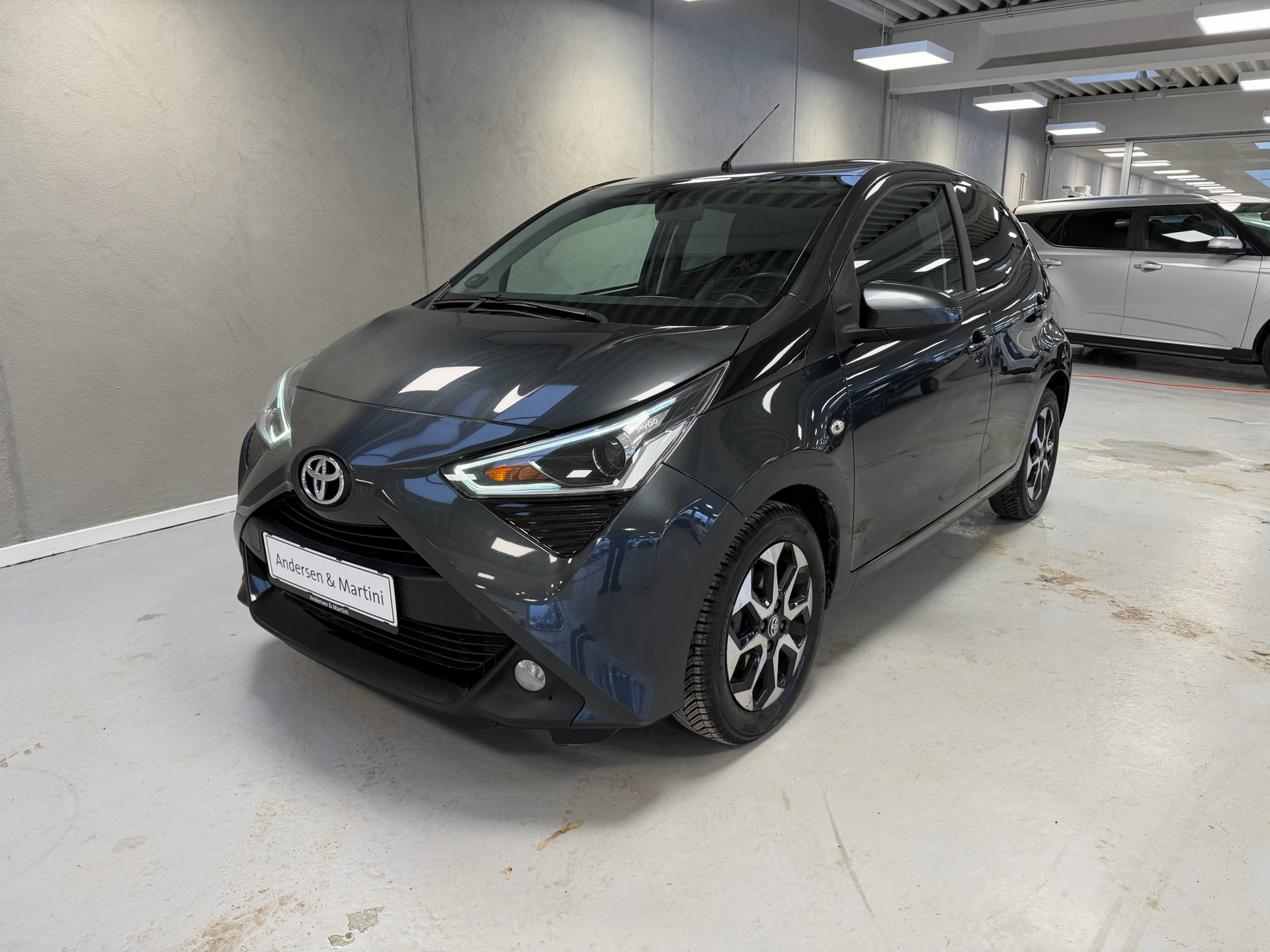Toyota Aygo 1,0 VVT-I X-Press X-Shift 72HK 5d Aut.