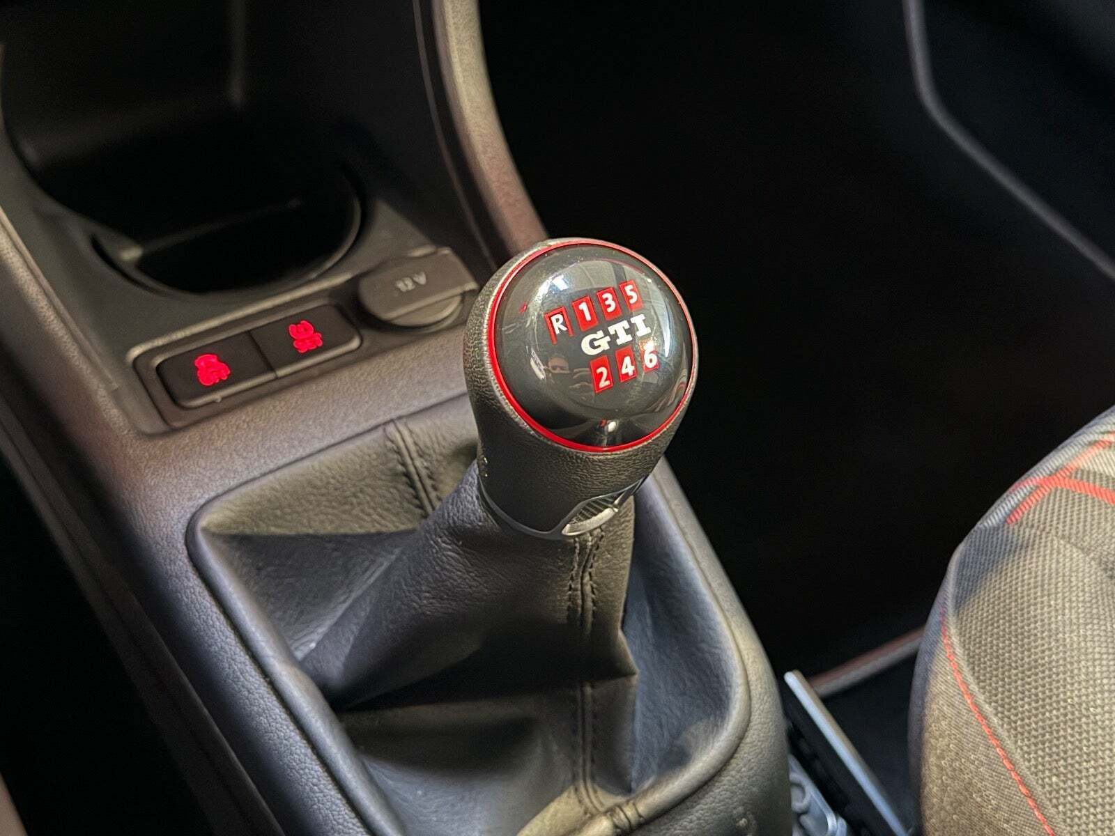 Hvid VW UP! fra 2019