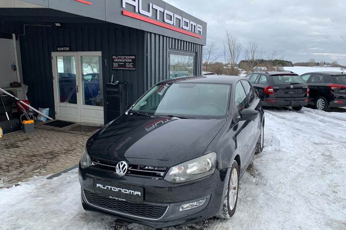 Sort VW Polo fra 2012 set udefra