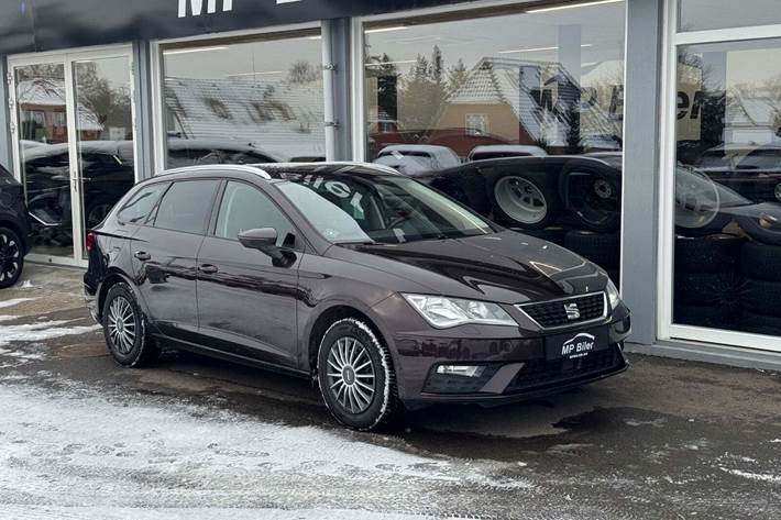 Rød Seat Leon fra 2018