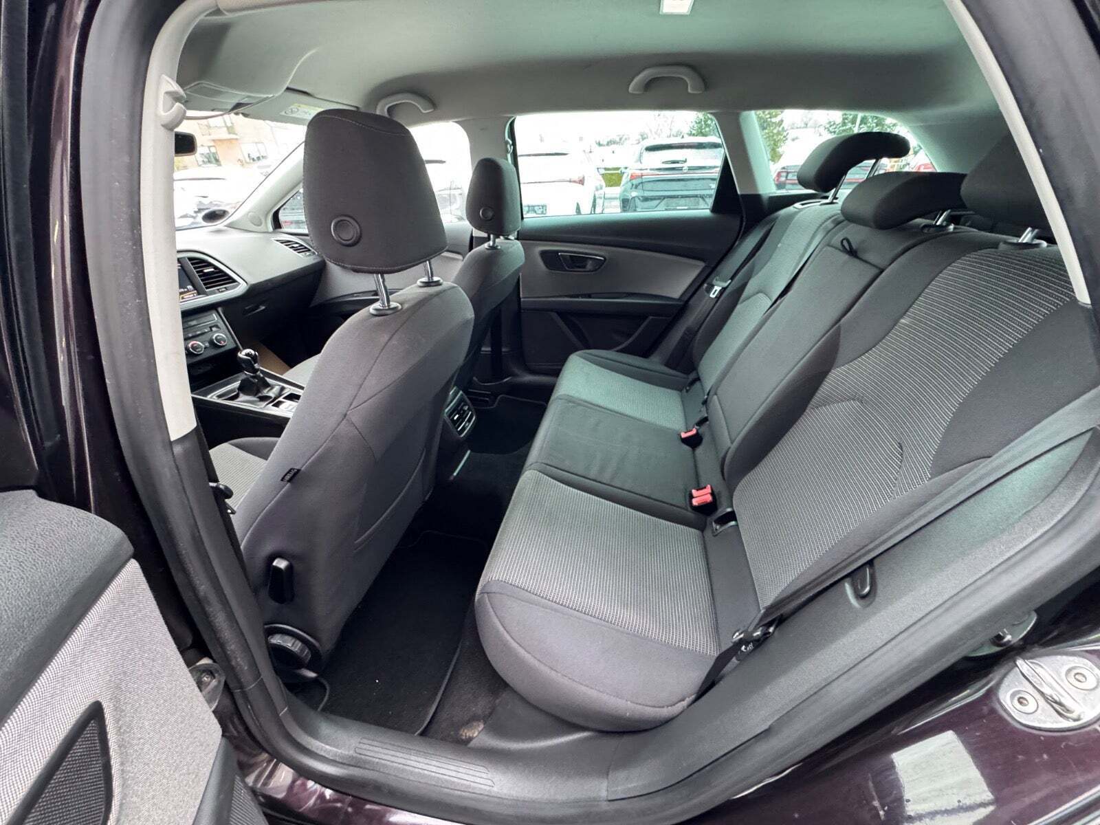 Rød Seat Leon fra 2018