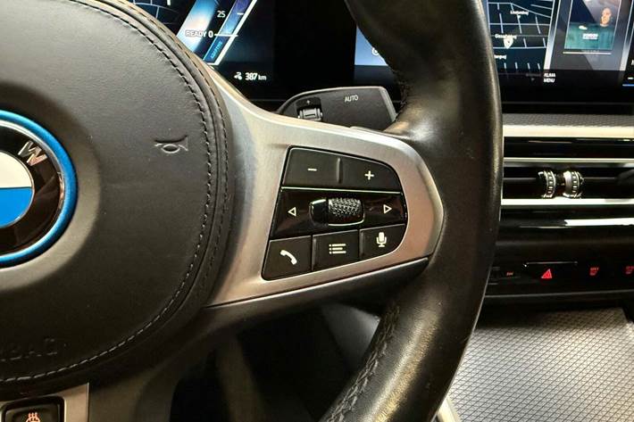 Hvid BMW i4 fra 2022